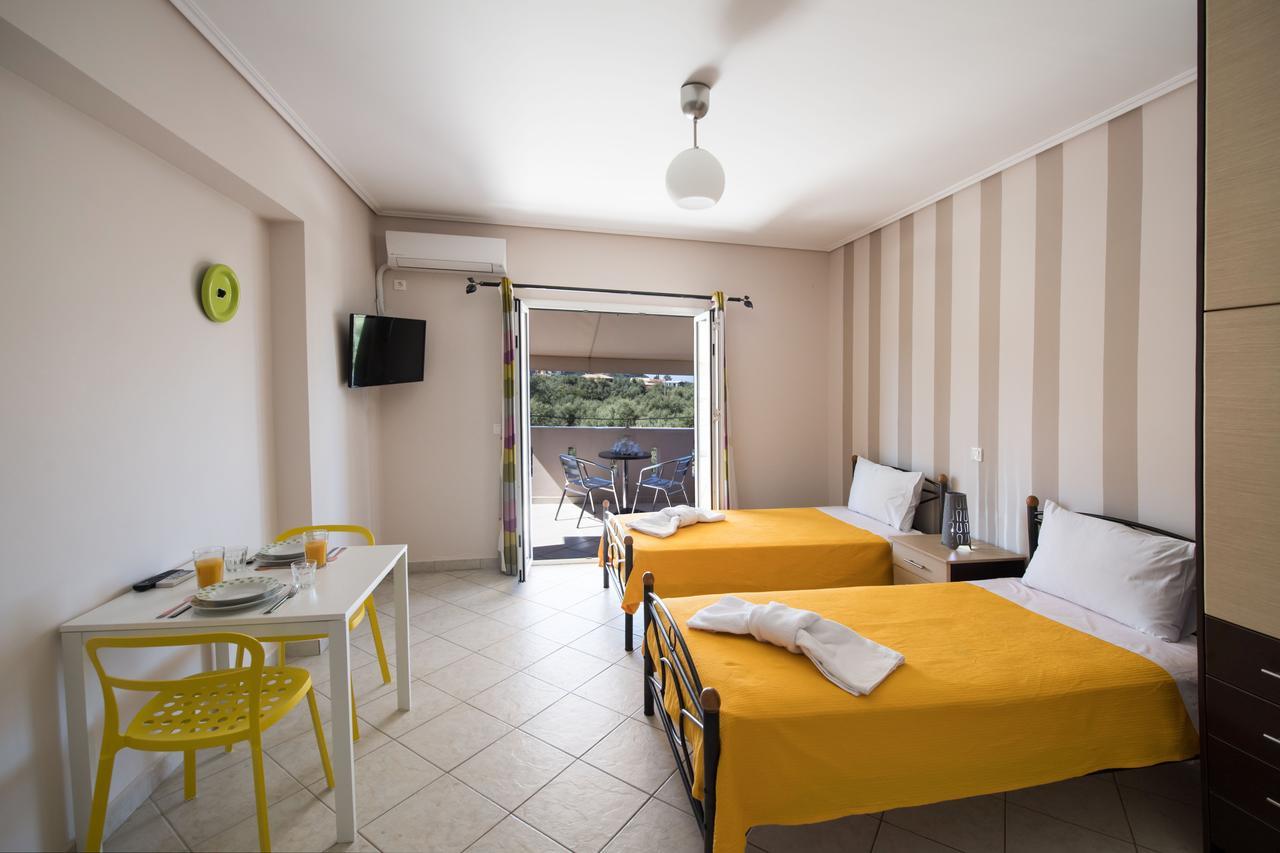 Alexandros Apartment Lefkada City Bagian luar foto