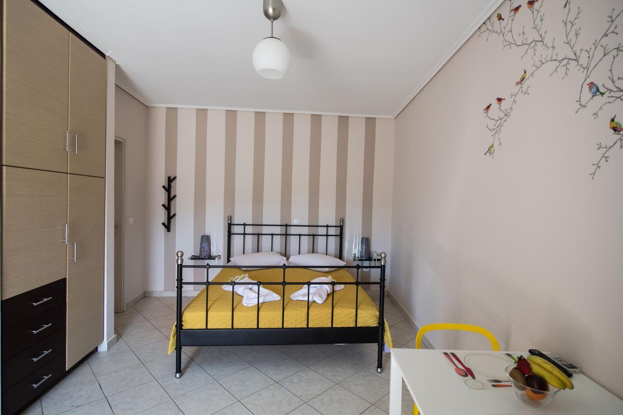 Alexandros Apartment Lefkada City Bagian luar foto
