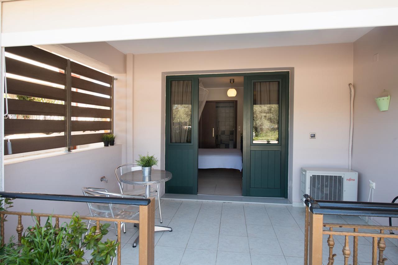 Alexandros Apartment Lefkada City Bagian luar foto