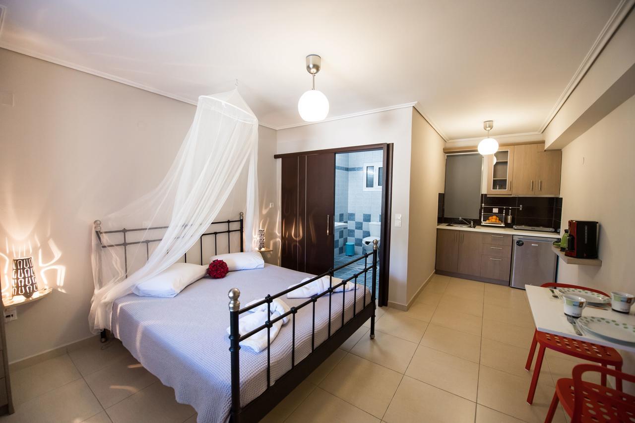 Alexandros Apartment Lefkada City Bagian luar foto