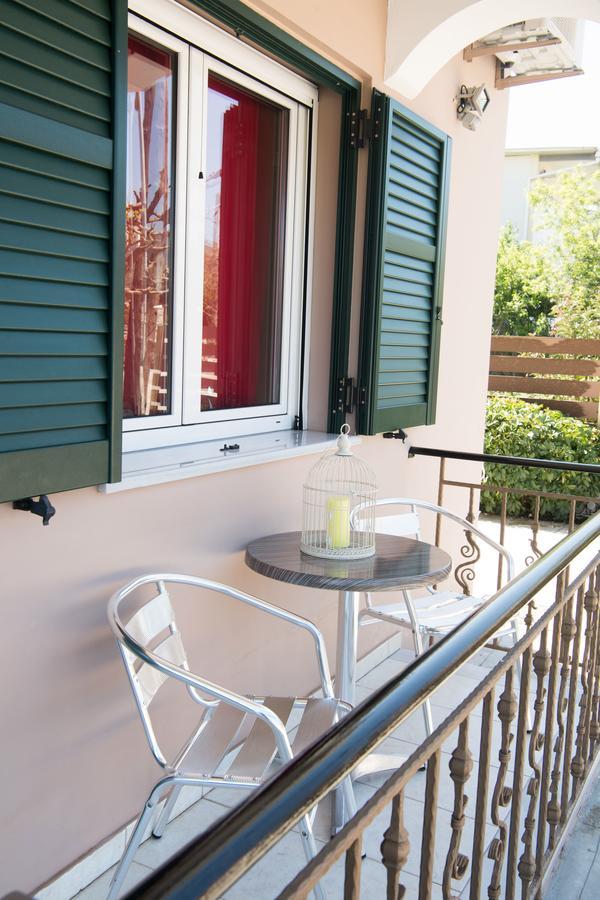 Alexandros Apartment Lefkada City Bagian luar foto