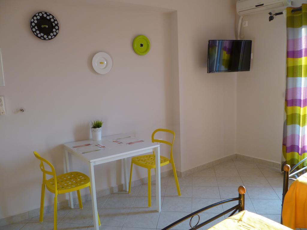 Alexandros Apartment Lefkada City Ruang foto